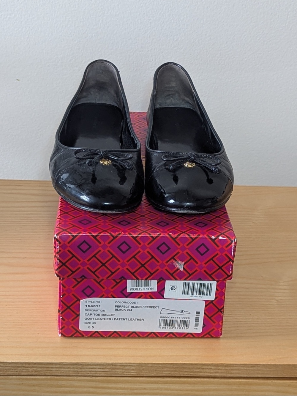 Tory Burch Black Patent Leather Ballet Flats with Signature Bow